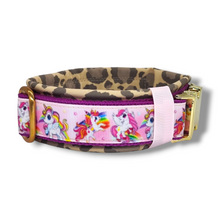 Lade das Bild in den Galerie-Viewer, Halsband 40mm "Einhornliebe - Leo Edition I"
