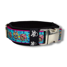 Lade das Bild in den Galerie-Viewer, Halsband 40mm "Sugar Skulls I"