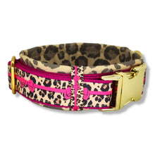 Lade das Bild in den Galerie-Viewer, Halsbänder - Halsband 40mm Pink Leo Love II