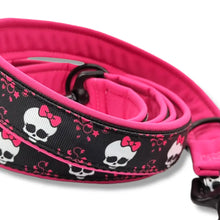 Lade das Bild in den Galerie-Viewer, Leinen - Leine 3-fach Pink Bow Skull