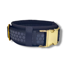 Lade das Bild in den Galerie-Viewer, reflektierendes Halsband 40mm &quot;Black &amp; Gold II&quot;
