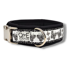 Lade das Bild in den Galerie-Viewer, Halsband 30mm &quot;Black &amp; White Butterflies II&quot;
