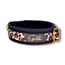 Lade das Bild in den Galerie-Viewer, Halsband 30mm &quot;Golden Leo Love II&quot;
