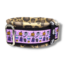 Lade das Bild in den Galerie-Viewer, Halsband 40mm &quot;Halloween-Leo-Love II&quot;
