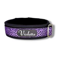 Lade das Bild in den Galerie-Viewer, Halsband 30mm &quot;Lila Leo Liebe II&quot;
