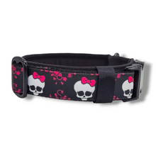 Lade das Bild in den Galerie-Viewer, Halsband 40mm &quot;Pink Bow Skull - Black Edition II&quot;

