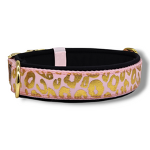 Lade das Bild in den Galerie-Viewer, Halsband 50mm &quot;Pink &amp; Gold Leo Love III&quot;
