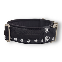 Lade das Bild in den Galerie-Viewer, Halsband 50mm &quot;Skulls &amp; Glitter II Black&quot;
