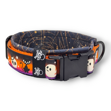 Lade das Bild in den Galerie-Viewer, Halsband 50mm &quot;Too Cute To Spook III&quot;
