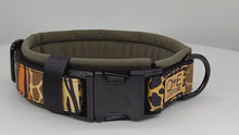 Laden und Abspielen von Videos im Galerie-Viewer, Halsband 40mm &quot;Animal Camouflage I&quot;
