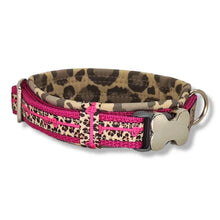 Lade das Bild in den Galerie-Viewer, Halsbänder - Halsband 20mm Pink Leo Love VI
