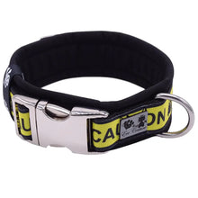 Lade das Bild in den Galerie-Viewer, Halsbänder - Halsband 40mm CAUTION
